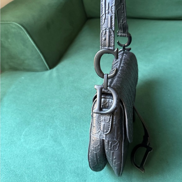 Christian Dior Embossed Oblique Black Saddle Bag - Picture 4 of 8